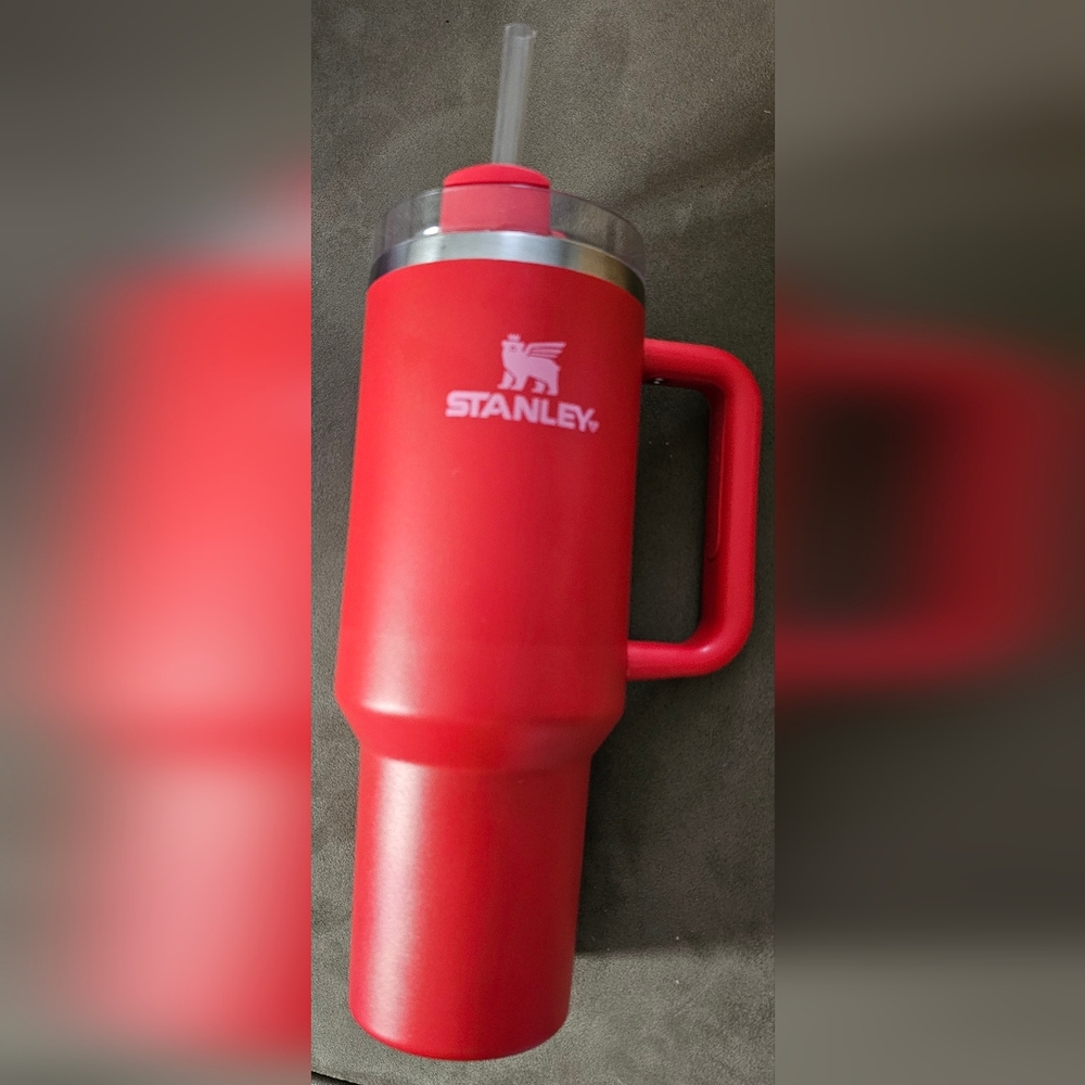 Stanley 40 oz Stainless Steel H2.0 Flowstate Quencher Tumbler-Red Valentine